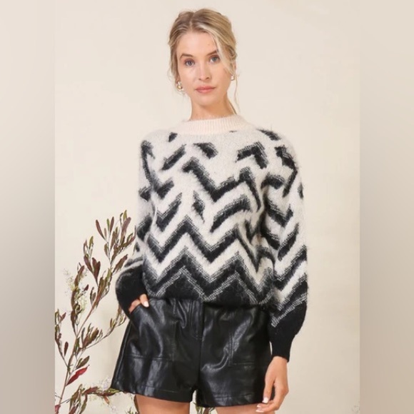 Lumiere zig zag wool/mohair blend sweater size small - Picture 6 of 6